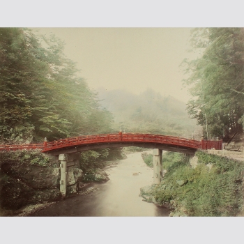 Japon, Sacred Bridge. Nikko, Tochigi. Kolorierter Albumin-Abzug um 1890.