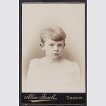 Jacobi, Alexander (Gründer der Fotografendynastie Jacobi): Sehr schönes Porträt eines Jungen.