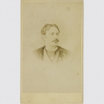 Männliches Halbportrait. von Maull & Fox, London um 1870